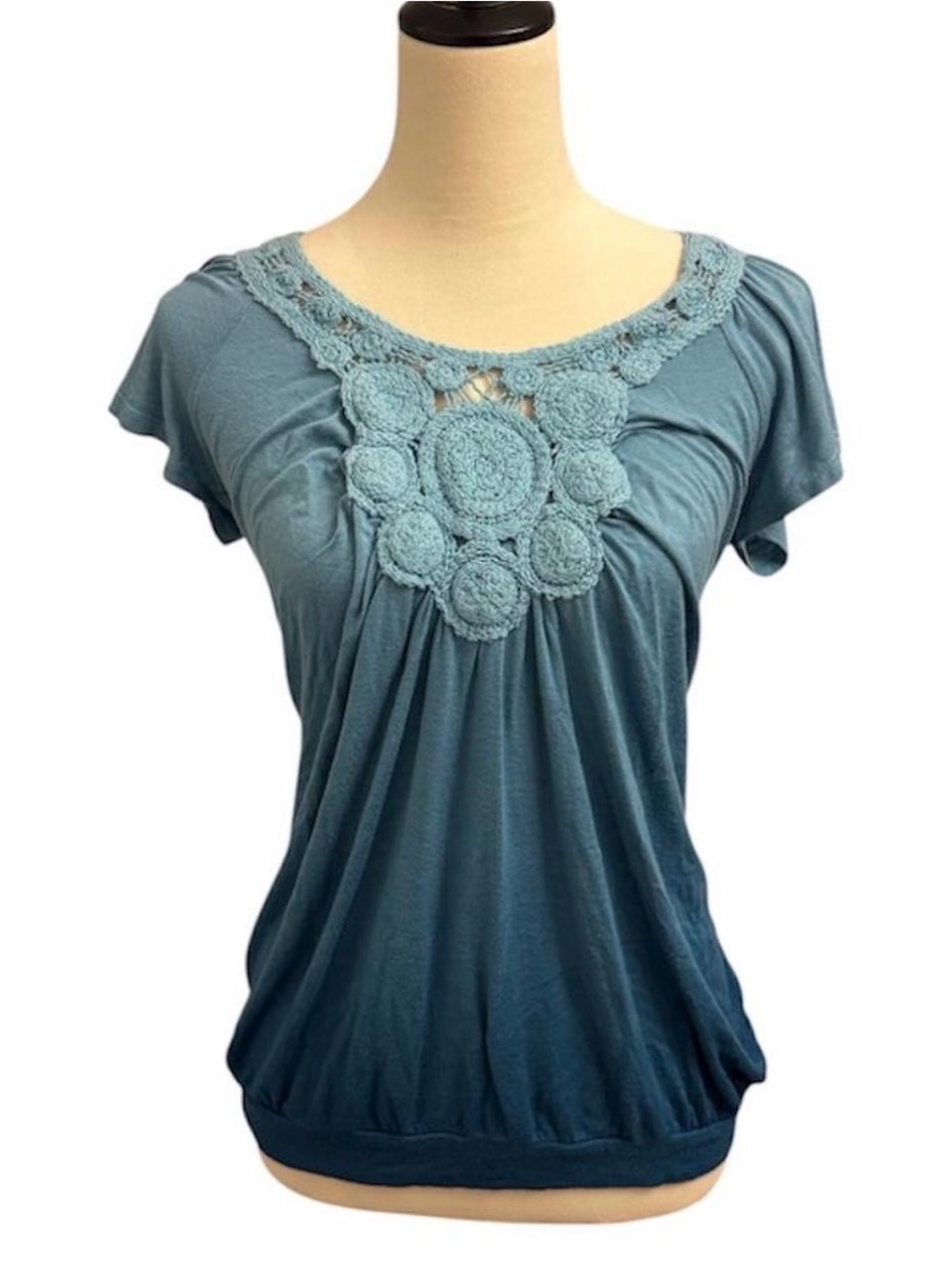 Crochet-Embellished Teal Short Sleeve Women's Top